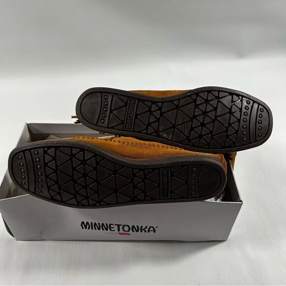 Minnetonka - Women's Hi-Top Back Zip Boot Brown Suede - Size 8 M - Picture 4 of 6